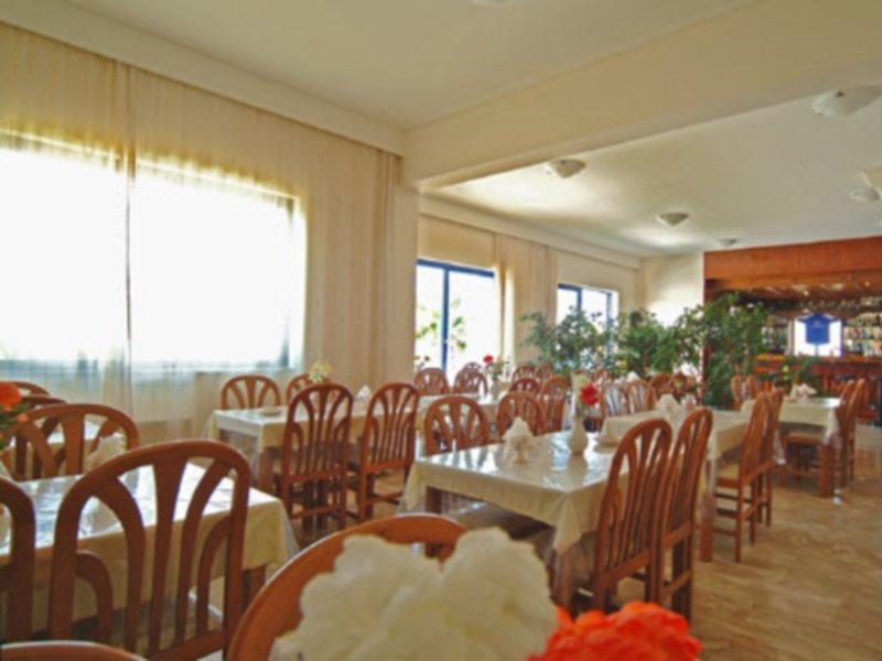 Apellis Hotel Lambi  Ngoại thất bức ảnh